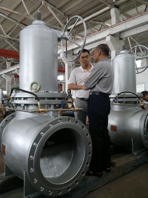 向家壩水電站工程師與時(shí)代中基工程師進(jìn)行技術(shù)交流